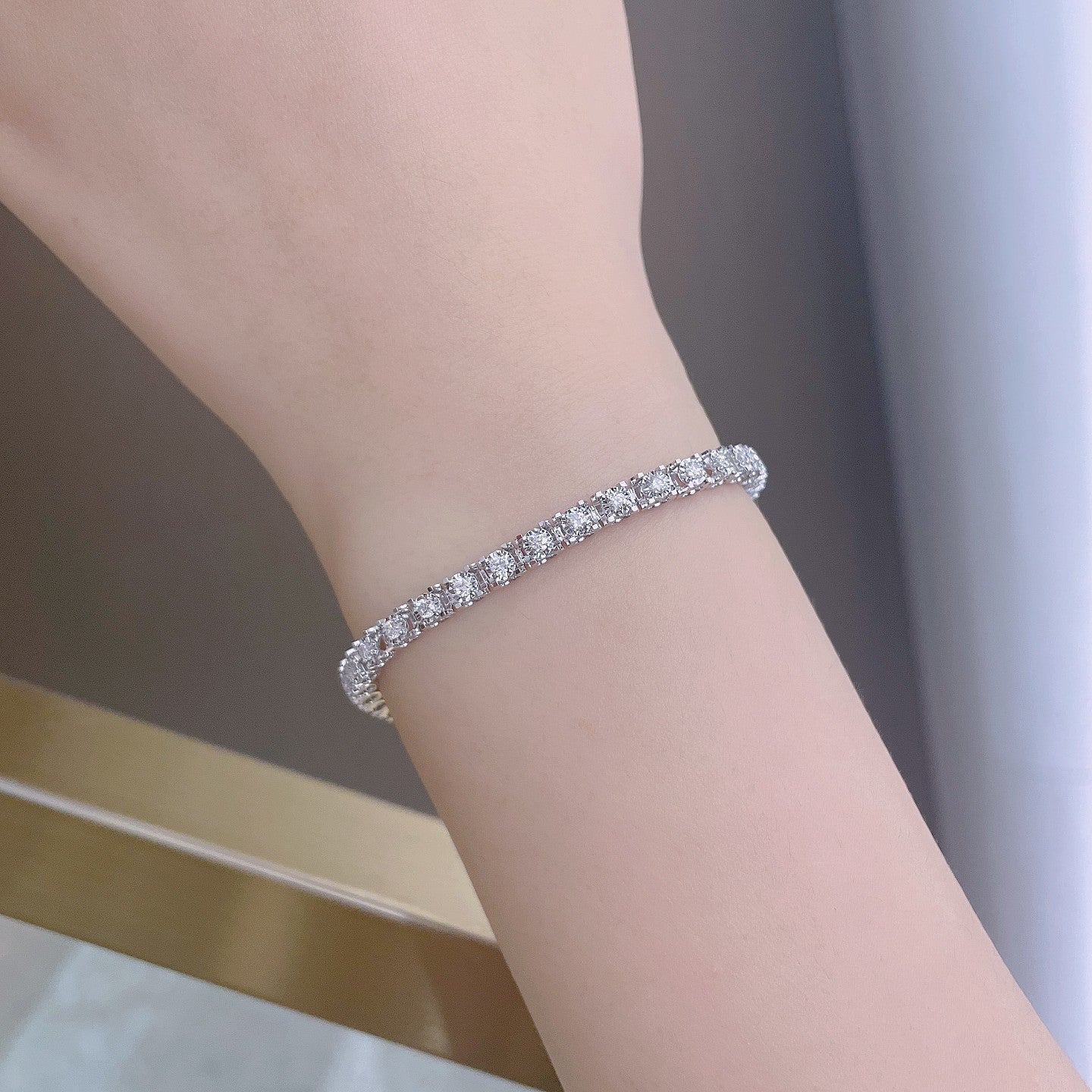 Exquisite Ox Head Bracelet - Premium Jewelry Collection - White Diamond Bracelet