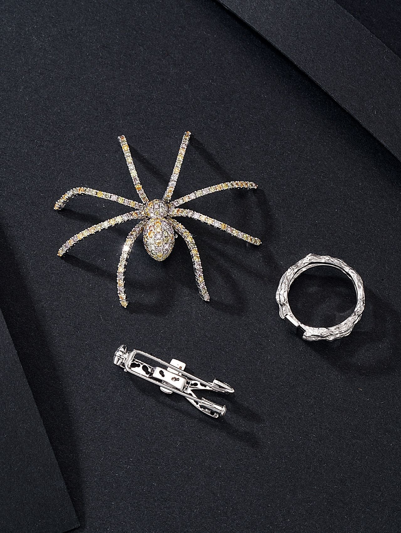 Exquisite Seven-Colored Spider Dual-Wear Ring | Unique Jewelry Piece - White Diamond Ring