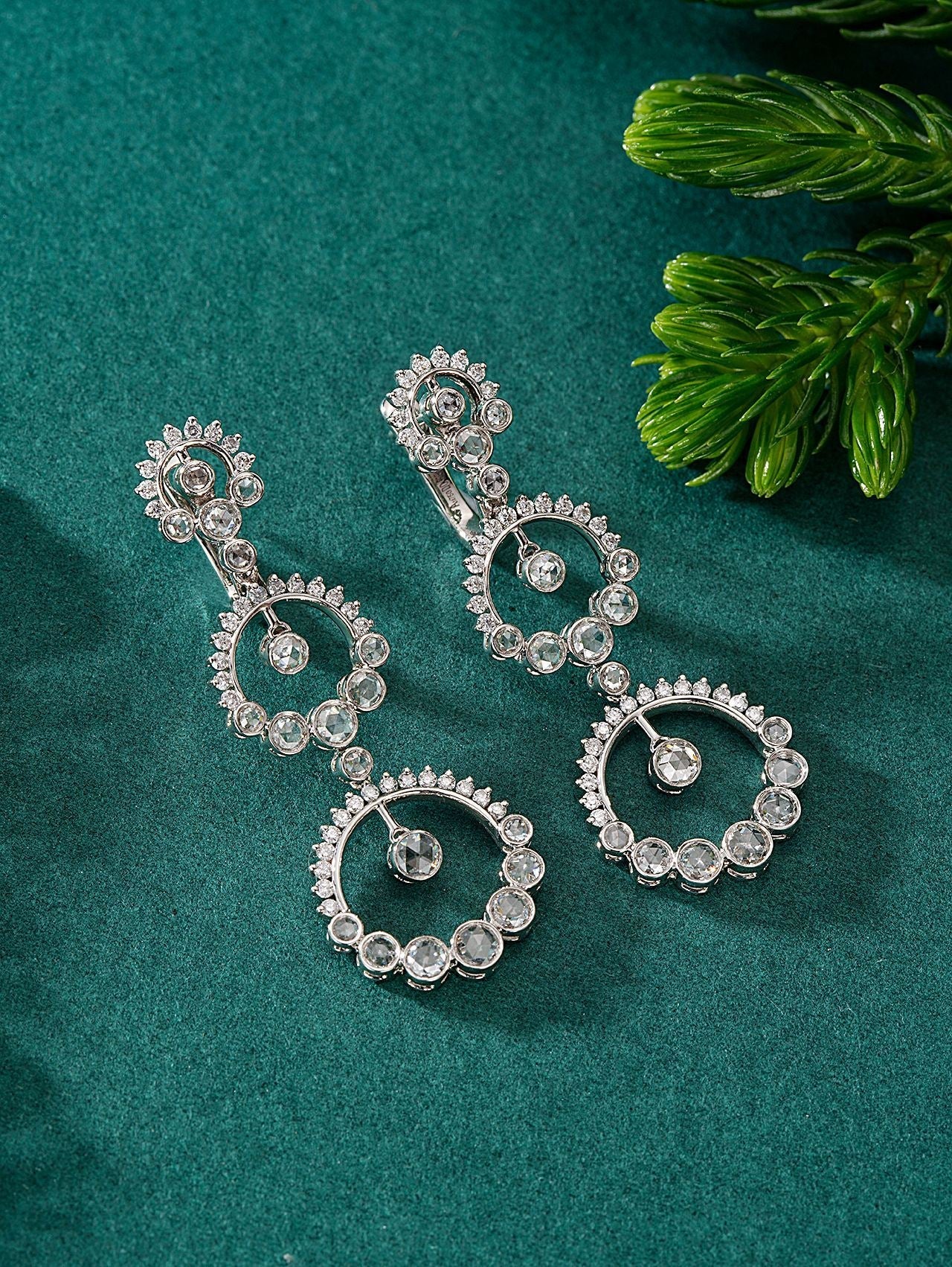 Exquisite Three-Circle Earrings in Jewelry Collection - Jeweler.Jewelry