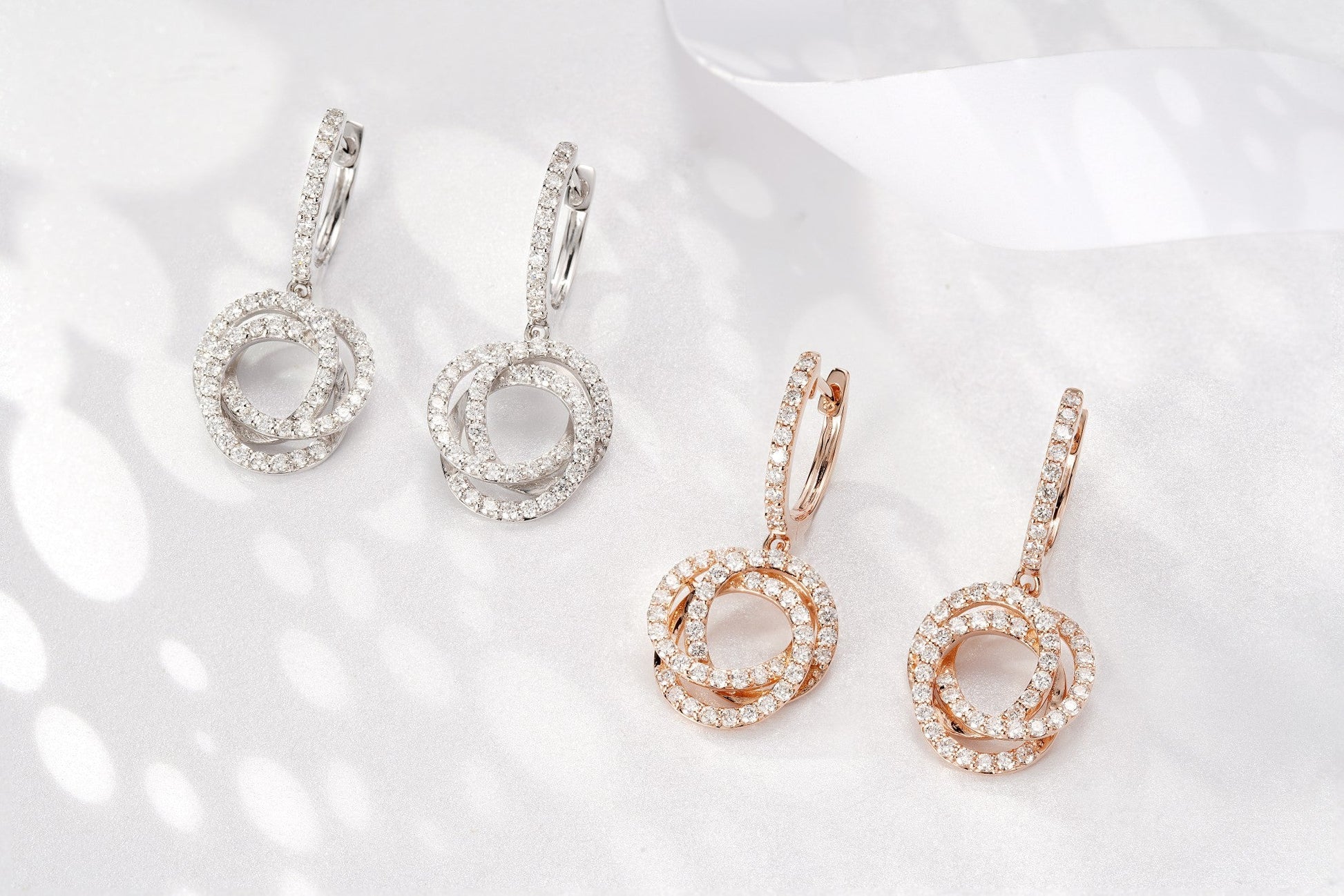 Exquisite Three-Piece Jewelry Set: Earrings & Pendant - White Diamond Pendant