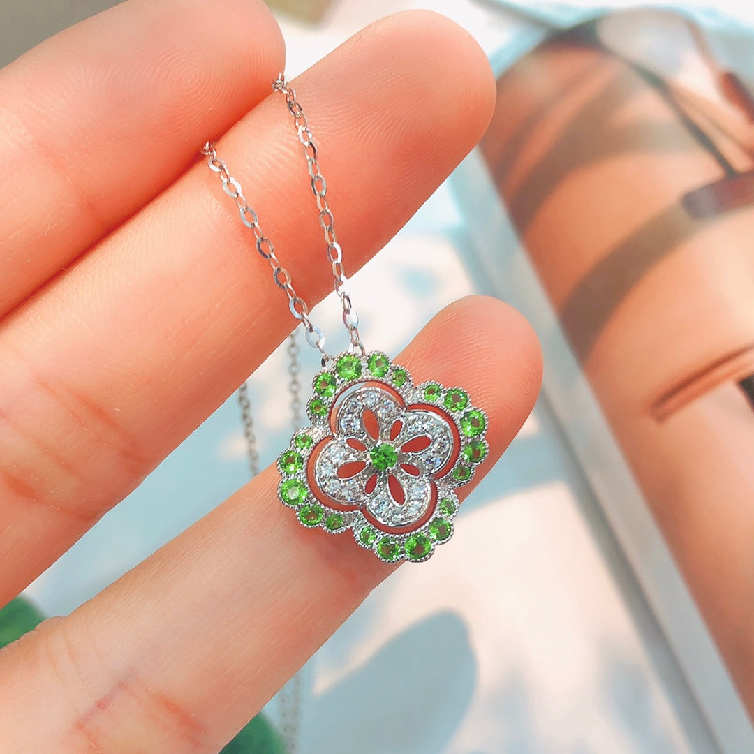 Exquisite Tsavorite Four-Leaf Clover Pendant Jewelry - Chevrolet pendant