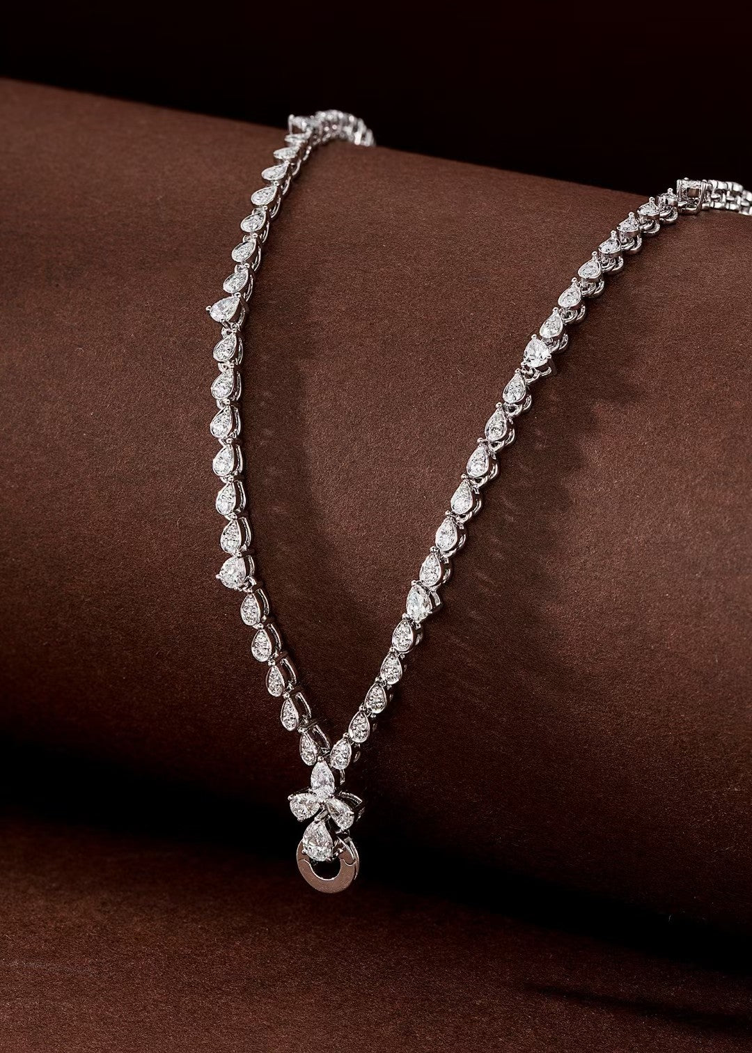 Exquisite Water Drop Pendant Necklace - Fine Jewelry Collection - Universal Chain