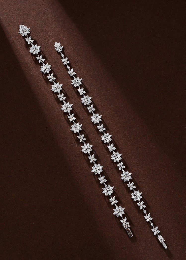 Four-Leaf Clover Snowflake Bracelet - Premium Jewelry Collection - White Diamond Bracelet