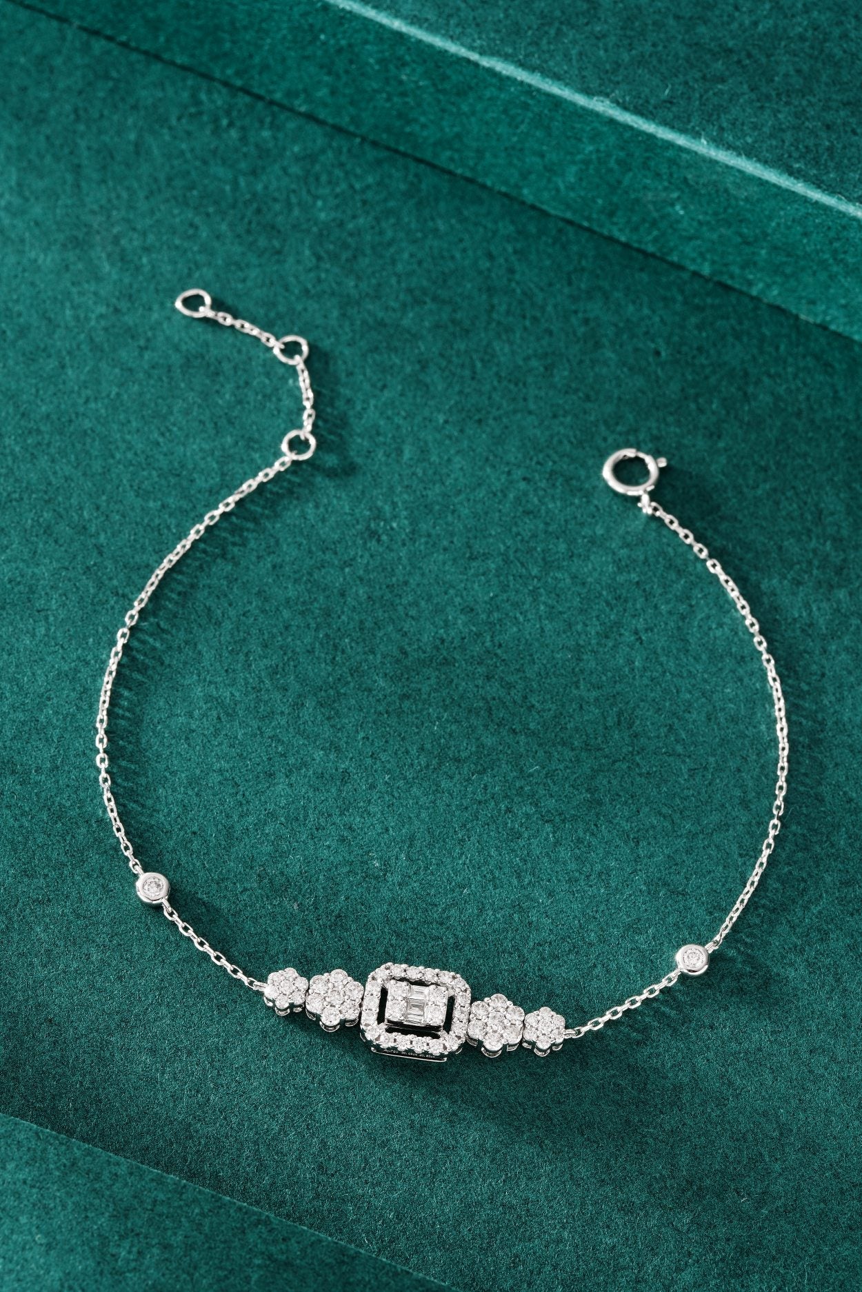 Glamorous Ice Candy T-Circle Bracelet - Premium Jewelry - White Diamond Bracelet