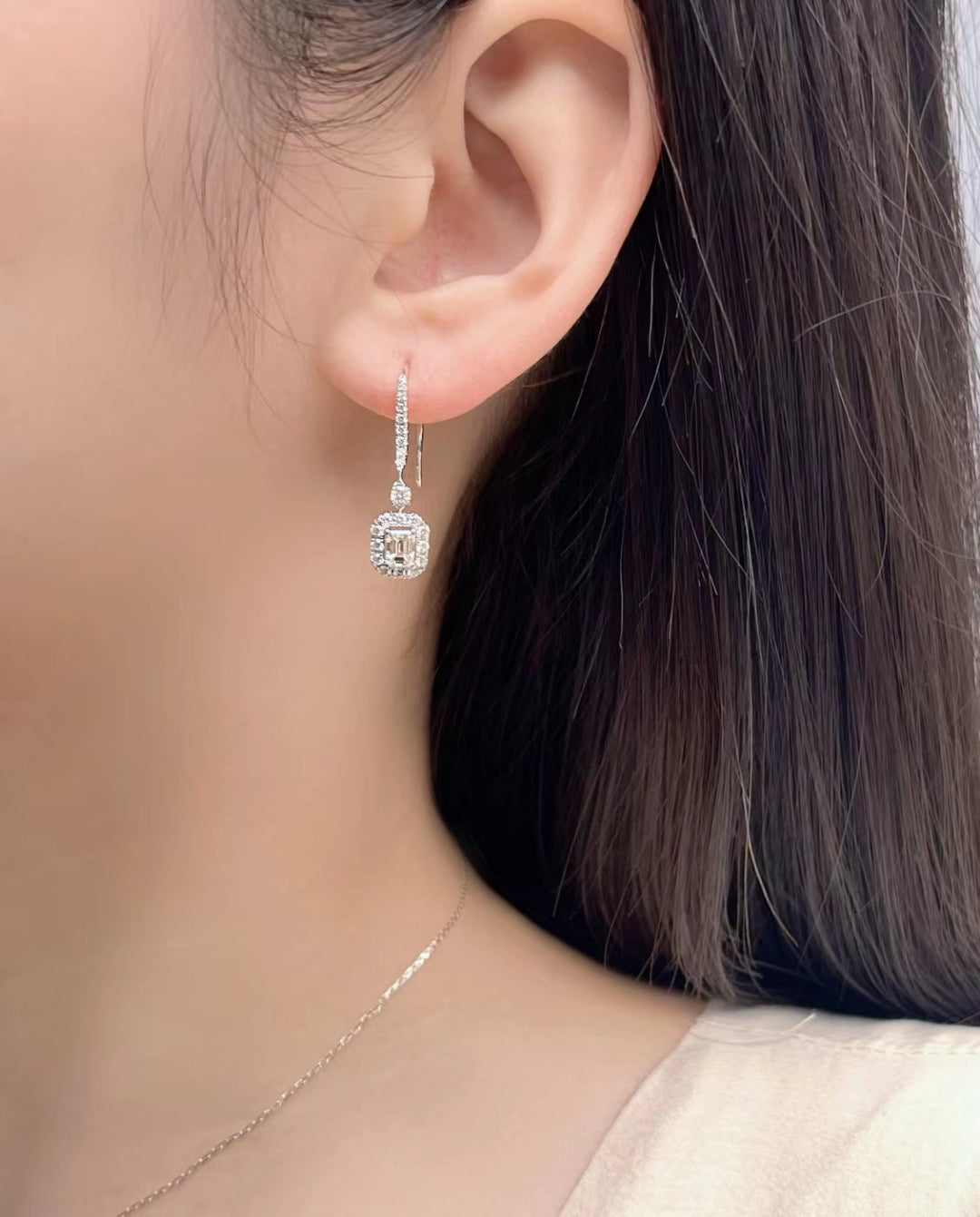 Grandmother Diamond Earrings - Enchanting Jewelry Piece - Jeweler.Jewelry