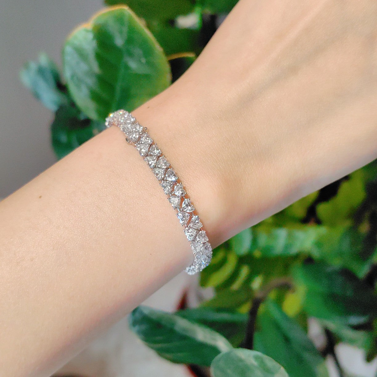 Heart-shaped Diamond Bracelet in 17# Size - Premium Jewelry Collection - White Diamond Bracelet