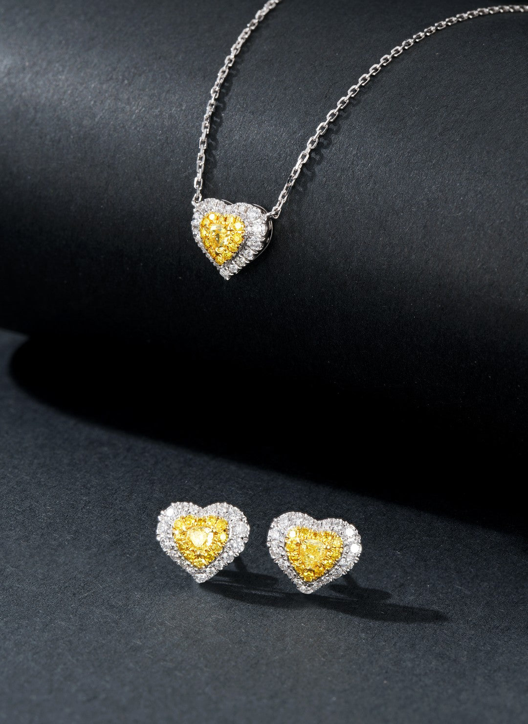 Heart-shaped Diamond Pendant Jewelry - A Sparkling Choice - Yellow Diamond Pendant