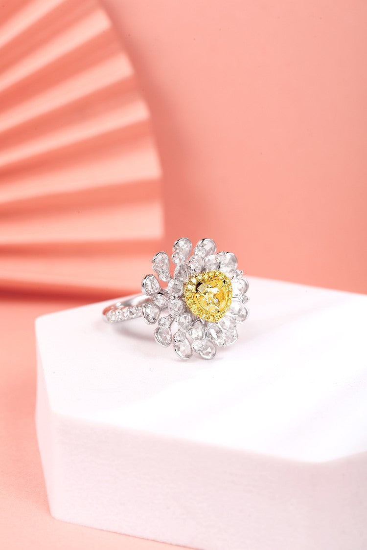 Heart-Shaped Diamond Rose Gold Tea Flower Ring - Luxurious Jewelry - Yellow Diamond Ring