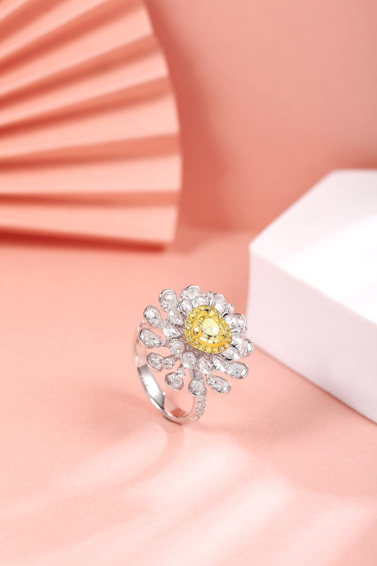 Heart-Shaped Diamond Rose Gold Tea Flower Ring - Luxurious Jewelry - Yellow Diamond Ring