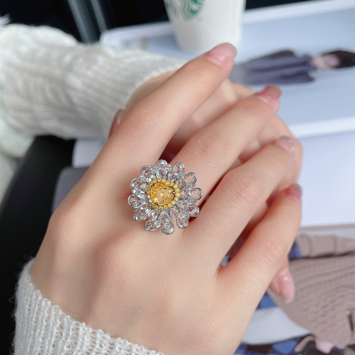 Heart-Shaped Diamond Rose Gold Tea Flower Ring - Luxurious Jewelry - Yellow Diamond Ring