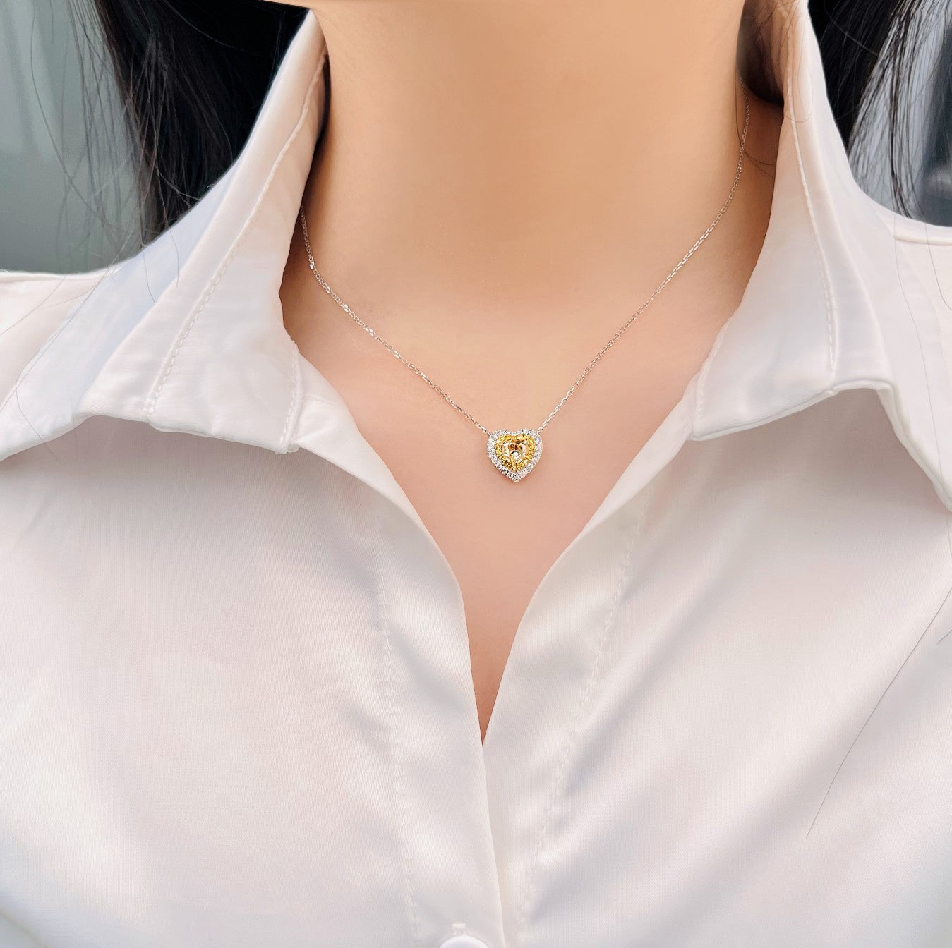 Heart-shaped Pendant with克拉Yellow Diamond - Premium Jewelry - Yellow Diamond Pendant