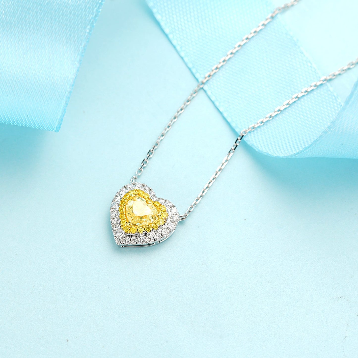 Heart-shaped Pendant with克拉Yellow Diamond - Premium Jewelry - Yellow Diamond Pendant