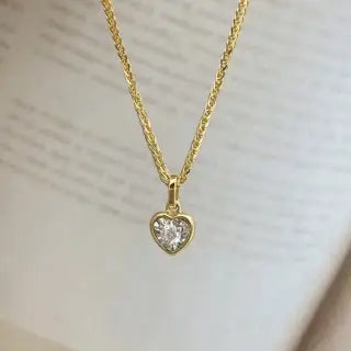 18k Gold Diamond Heart Bubble Pendant: A Blend of Minimalist Luxury and European Elegance