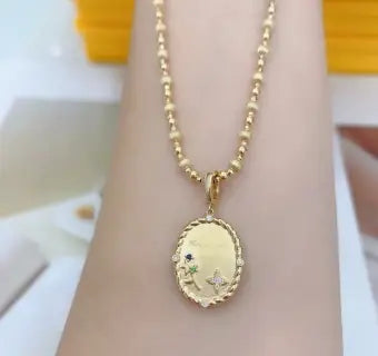 Elevate Your Style with 18k Gold Diamond Coin Pendant: A Blend of Artistic Vintage and Modern Elegance