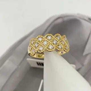 Elegant Japanese Minimalist Luxury Diamond Ring: 18K Gold with Flipping Design