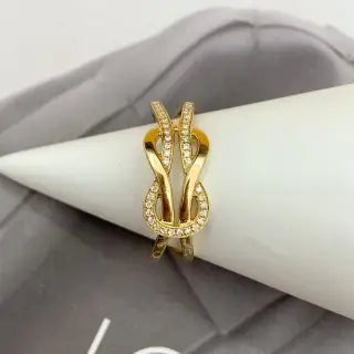 Elegant Japanese Minimalist Luxury Diamond Ring: 18K Gold with Flipping Design