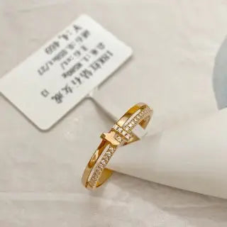 Elegant Japanese Minimalist Luxury Diamond Ring: 18K Gold Flip Design for Timeless Elegance **Article:** In the world