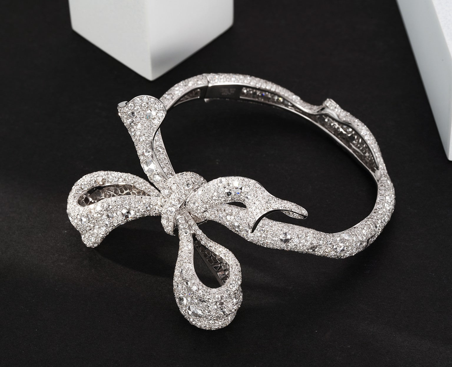 Luxurious Bowknot Bracelet with Diamond Accent - Premium Jewelry - White Diamond Bracelet