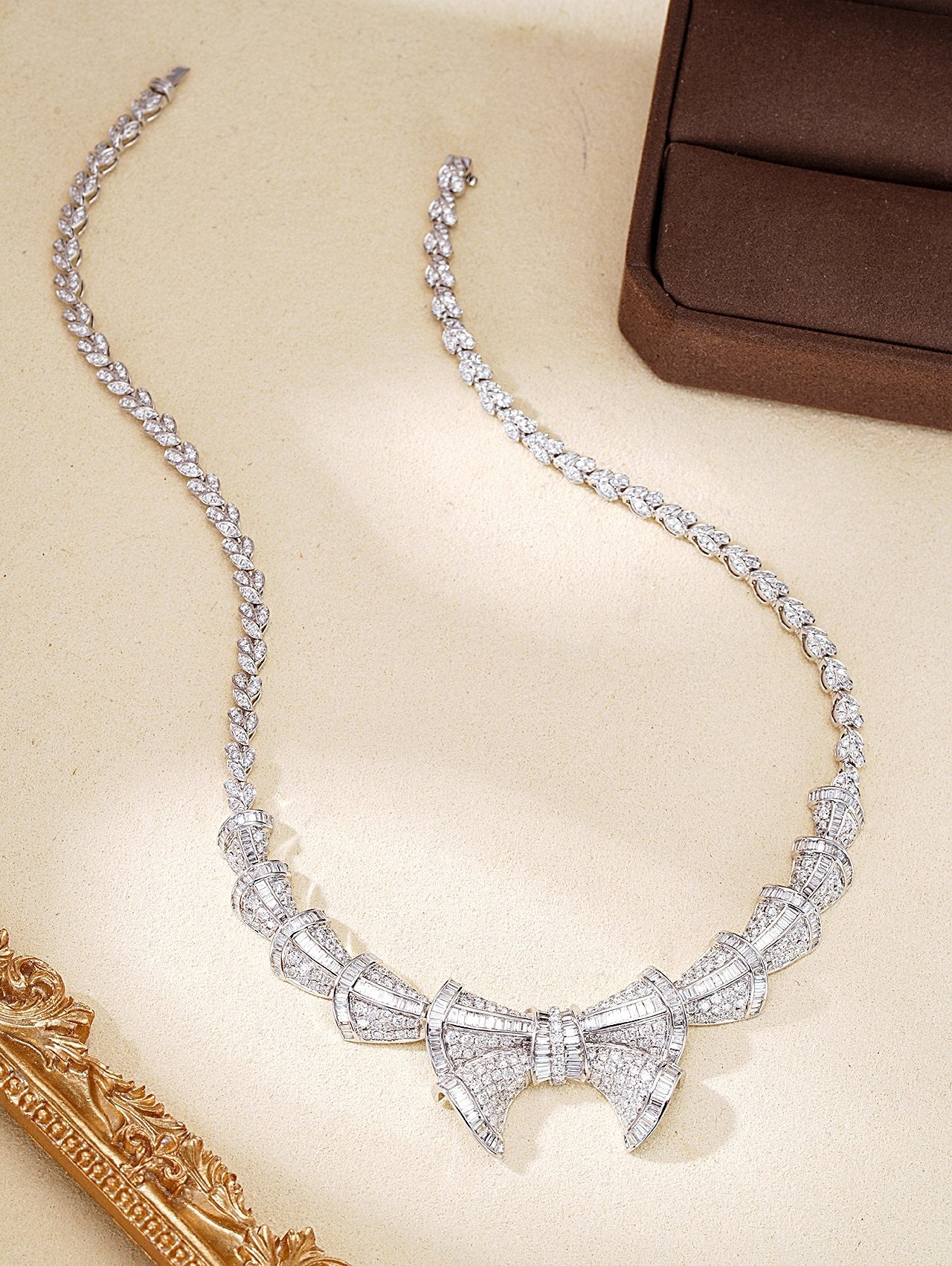 Luxurious Bowknot Pendant Set - Diamond Jewelry - White Diamond Necklace