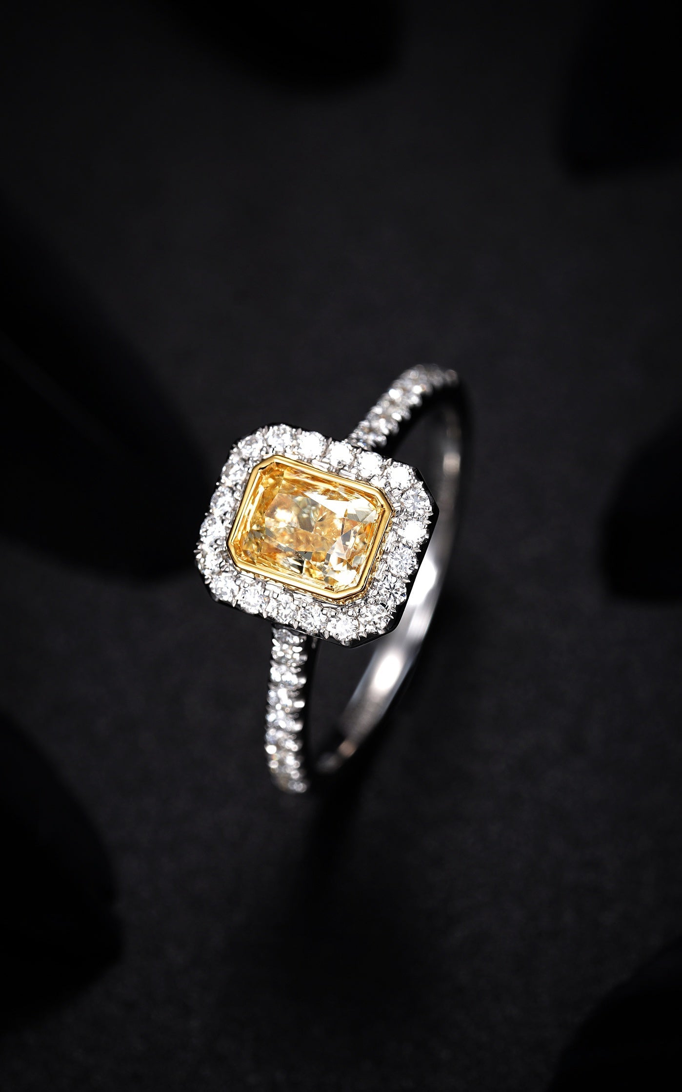 Luxurious Cushion-Cut Diamond Ring with 1.007ct Centerpiece - Fine Jewelry Collection - Yellow Diamond Ring