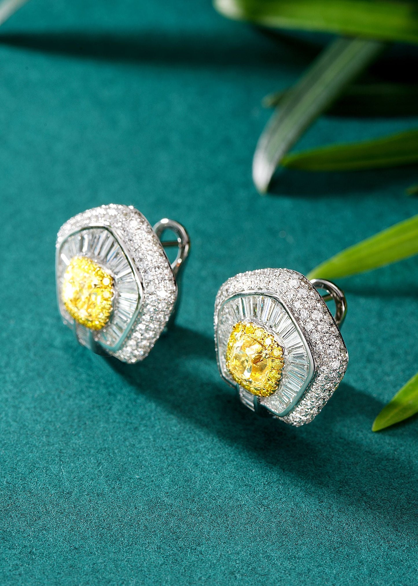 Luxurious Cushion-Cut Pentagon Diamond Earrings in Yellow Gold Jeweler.Jewelry