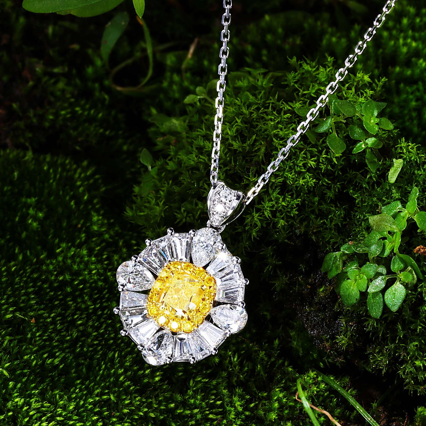 Luxurious Cushion-Cut Yellow Diamond Pendant Jewelry - Yellow Diamond Pendant