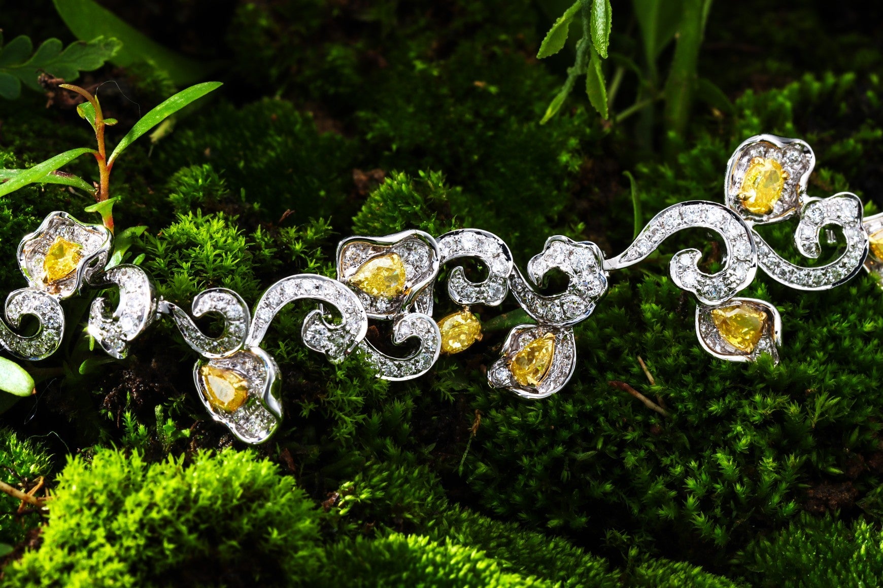 Luxurious Diamond and Colorful Cloud Bracelet - Premium Jewelry - Yellow Diamond Bracelet