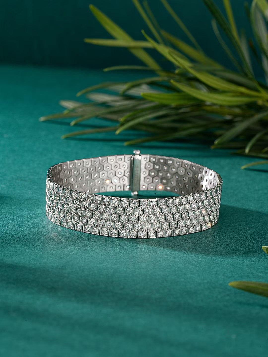 Luxurious Diamond Bracelet | Premium Jewelry Collection - White Diamond Bracelet