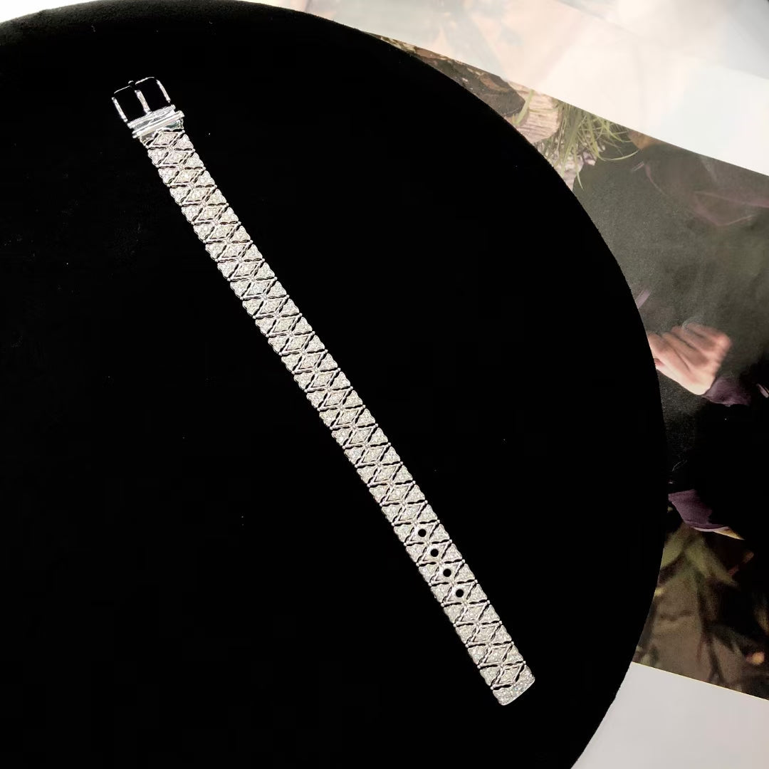 Luxurious Diamond Bracelet - Unique Jewelry Piece - White Diamond Bracelet