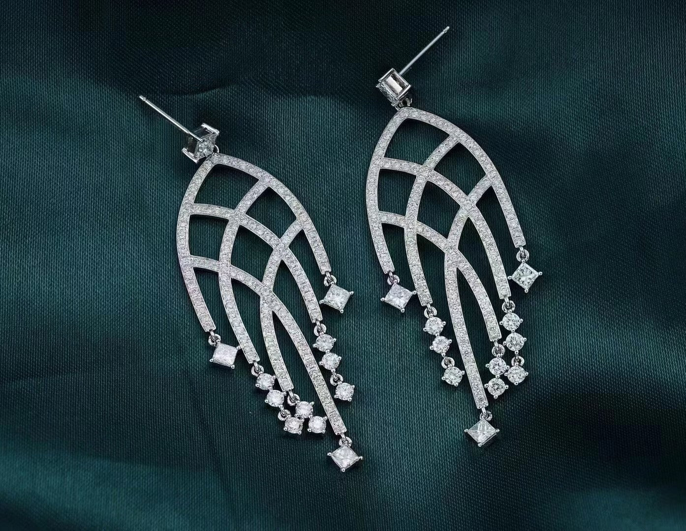 Luxurious Diamond Earrings - A Jewelry Treasure - Jeweler.Jewelry