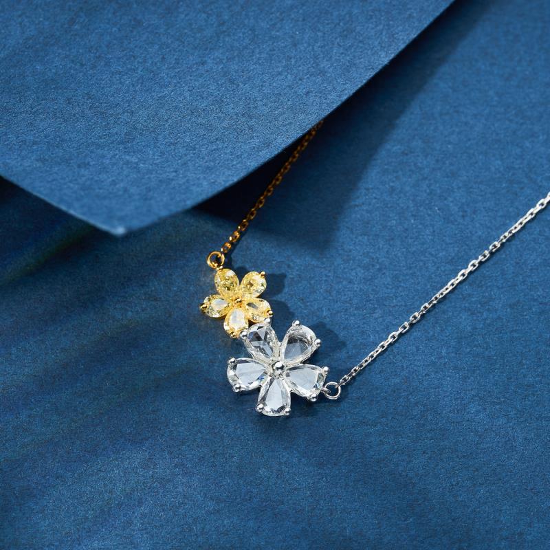 Luxurious Diamond Five-Flower Pendant Jewelry - Yellow Diamond Pendant