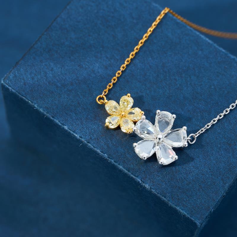 Luxurious Diamond Five-Flower Pendant Jewelry - Yellow Diamond Pendant