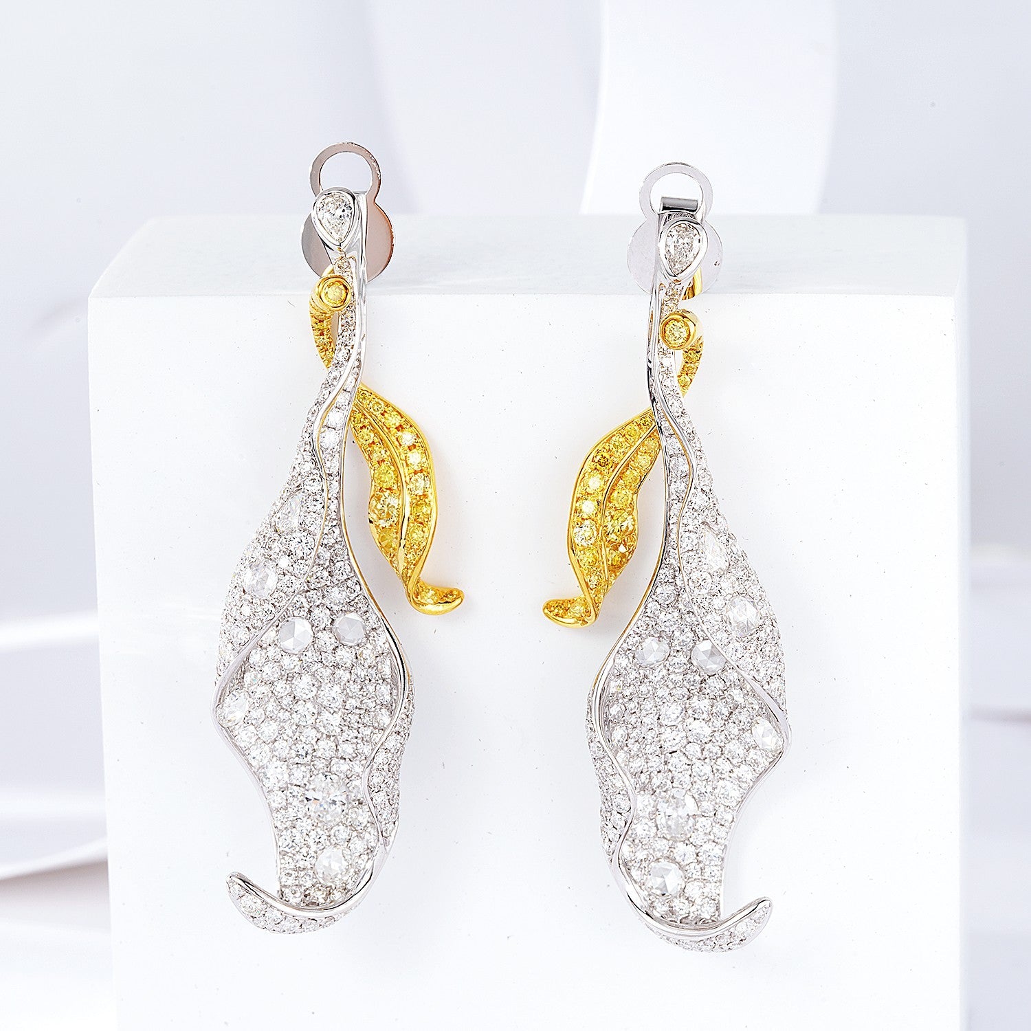 Luxurious Diamond Leaf Earrings - A Sparkling Jewelry Piece Jeweler.Jewelry