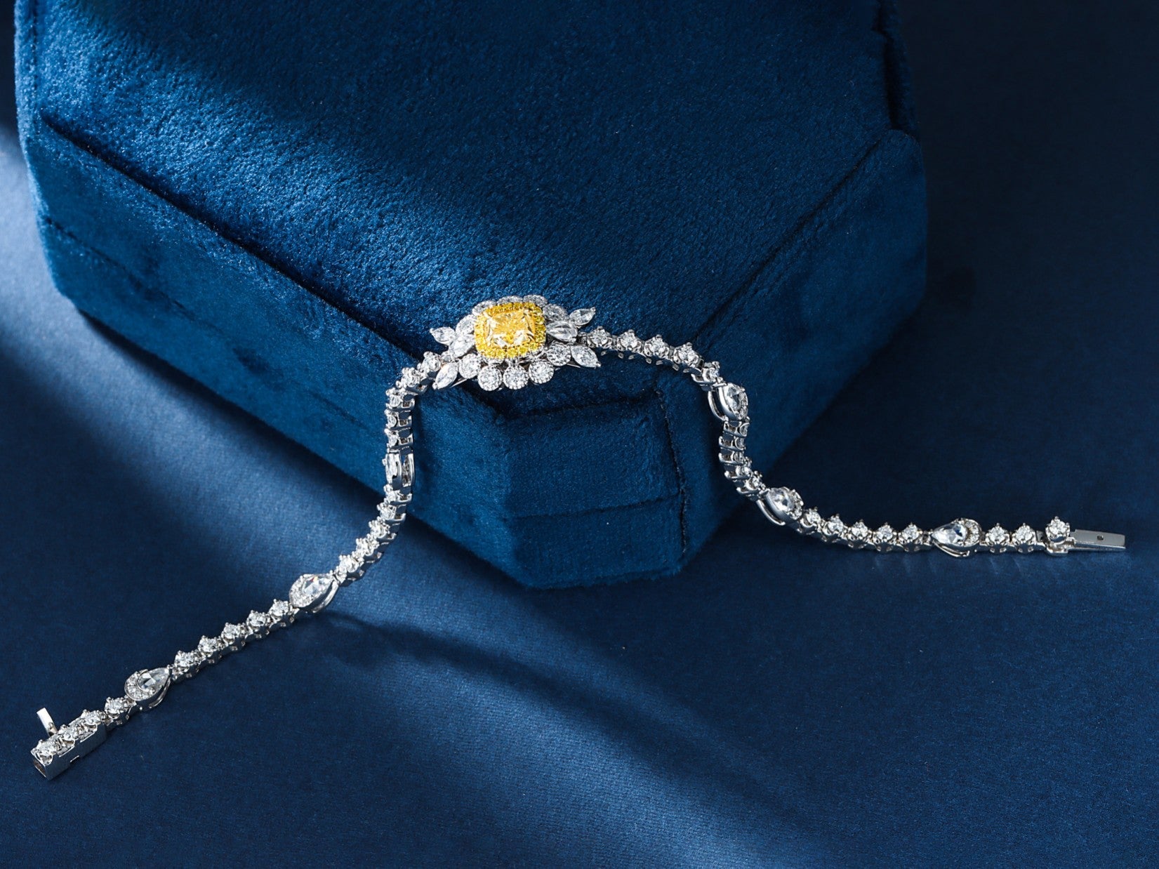 Luxurious Diamond Pillow-Shaped Flower Bracelet - Premium Jewelry - Yellow Diamond Bracelet