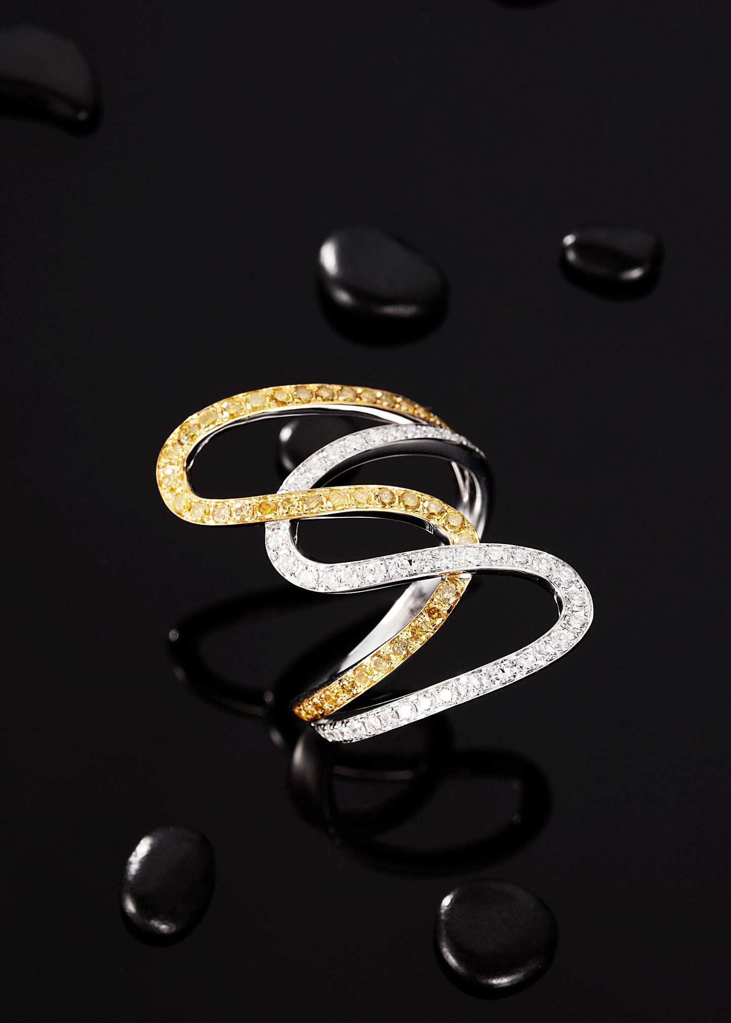 Luxurious Diamond Split-Color S Ring - Premium Jewelry Collection - Yellow Diamond Ring