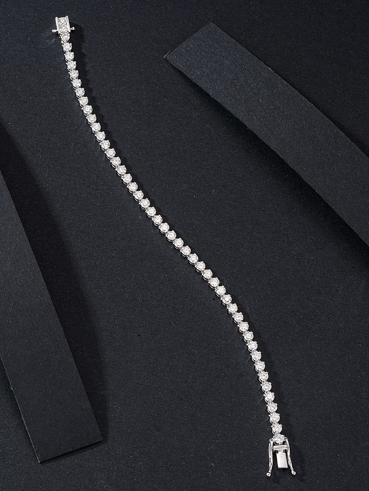 Luxurious Diamond Three-Claw Bracelet | Premium Jewelry Collection - White Diamond Bracelet