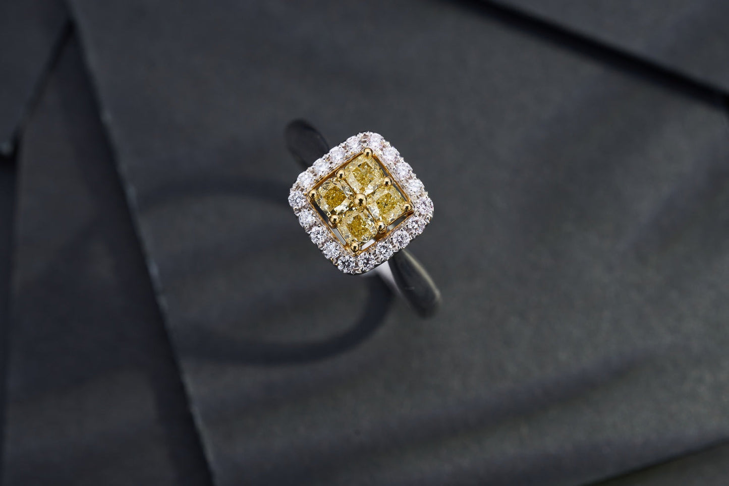 Luxurious Diamond Tianzi Setting Ring - Exclusive Jewelry Piece - Yellow Diamond Ring