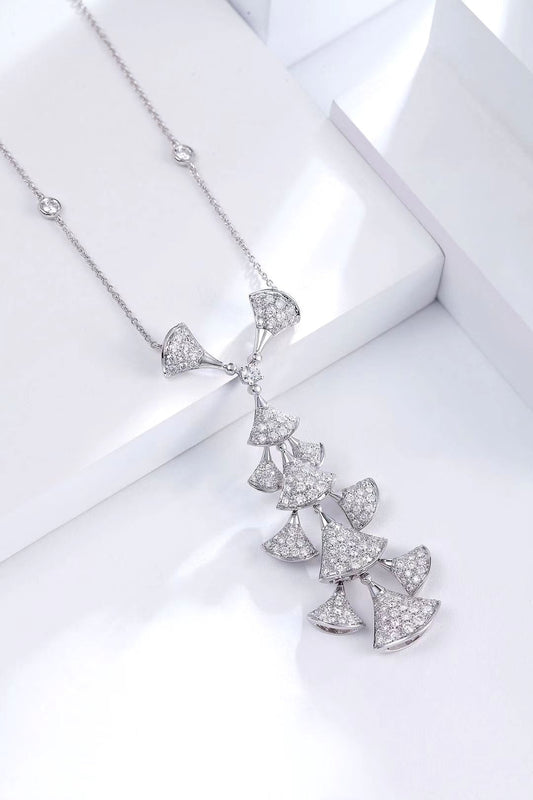 Luxurious Fan Pendant Jewelry - A Sparkling Gemstone Marvel - White Diamond Necklace