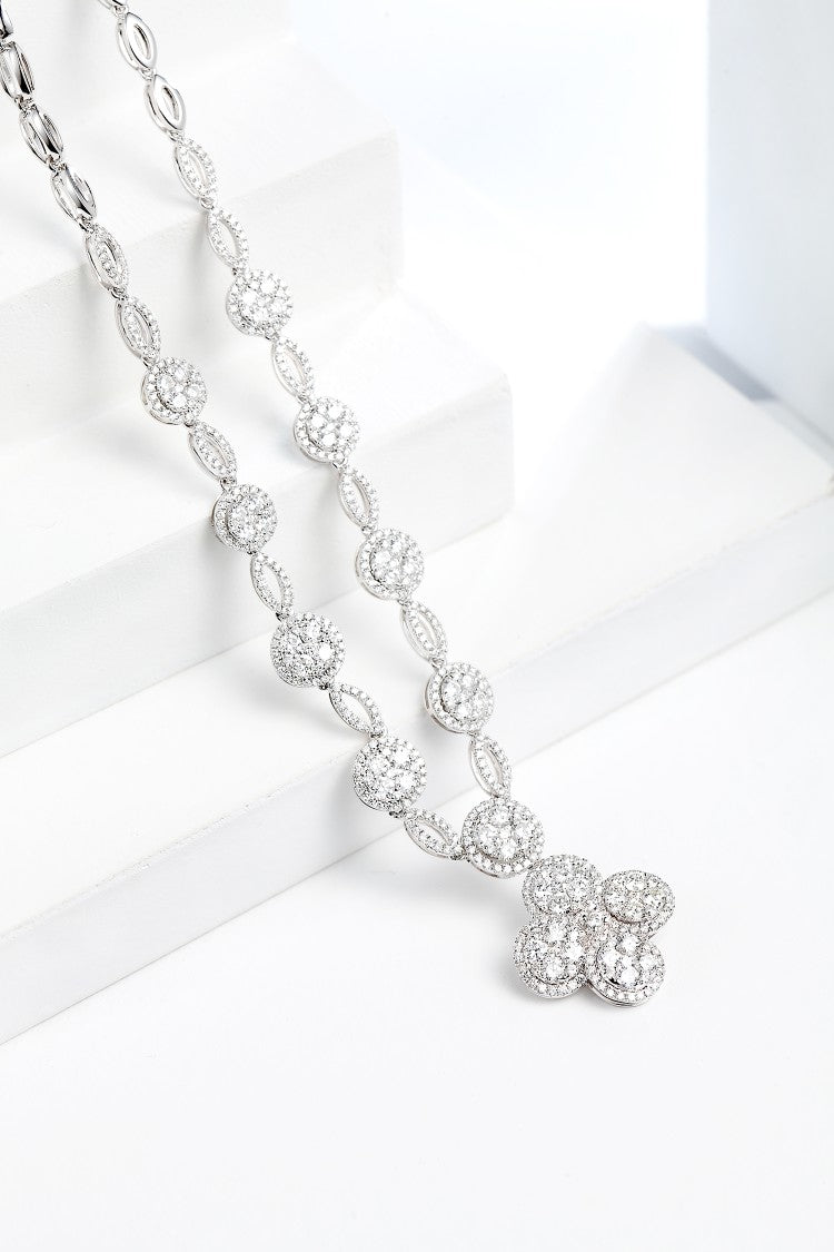 Luxurious Four-Leaf Round Diamond Pendant Necklace - Premium Jewelry - White Diamond Set System