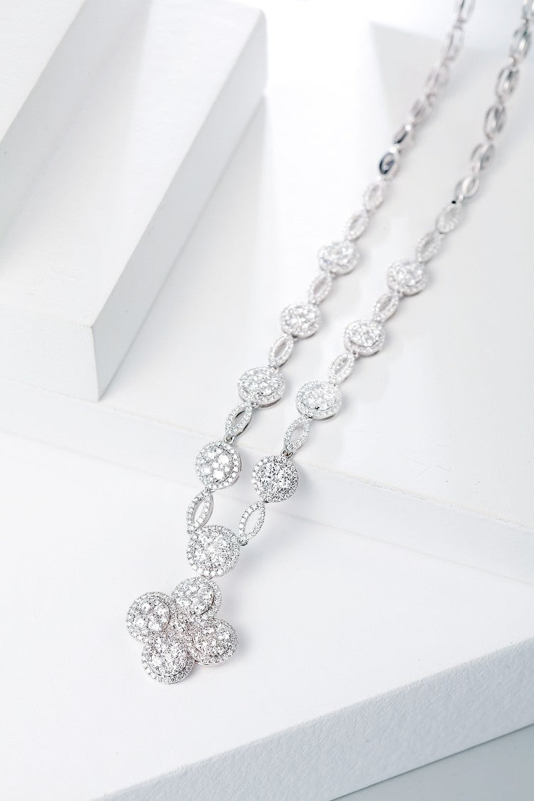 Luxurious Four-Leaf Round Diamond Pendant Necklace - Premium Jewelry - White Diamond Set System