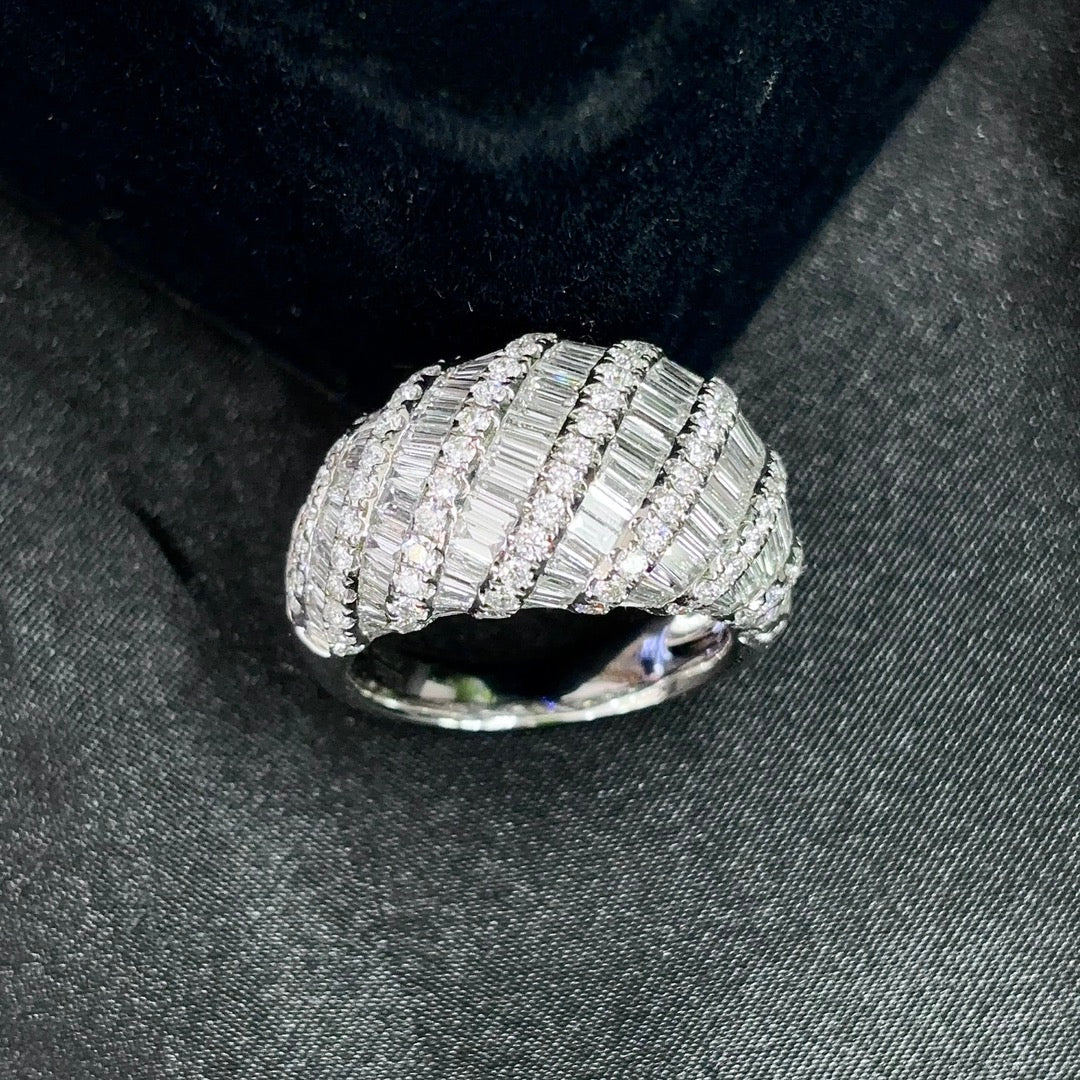 Luxurious Hollowed-out T-Square Ring - Premium Jewelry - White Diamond Ring