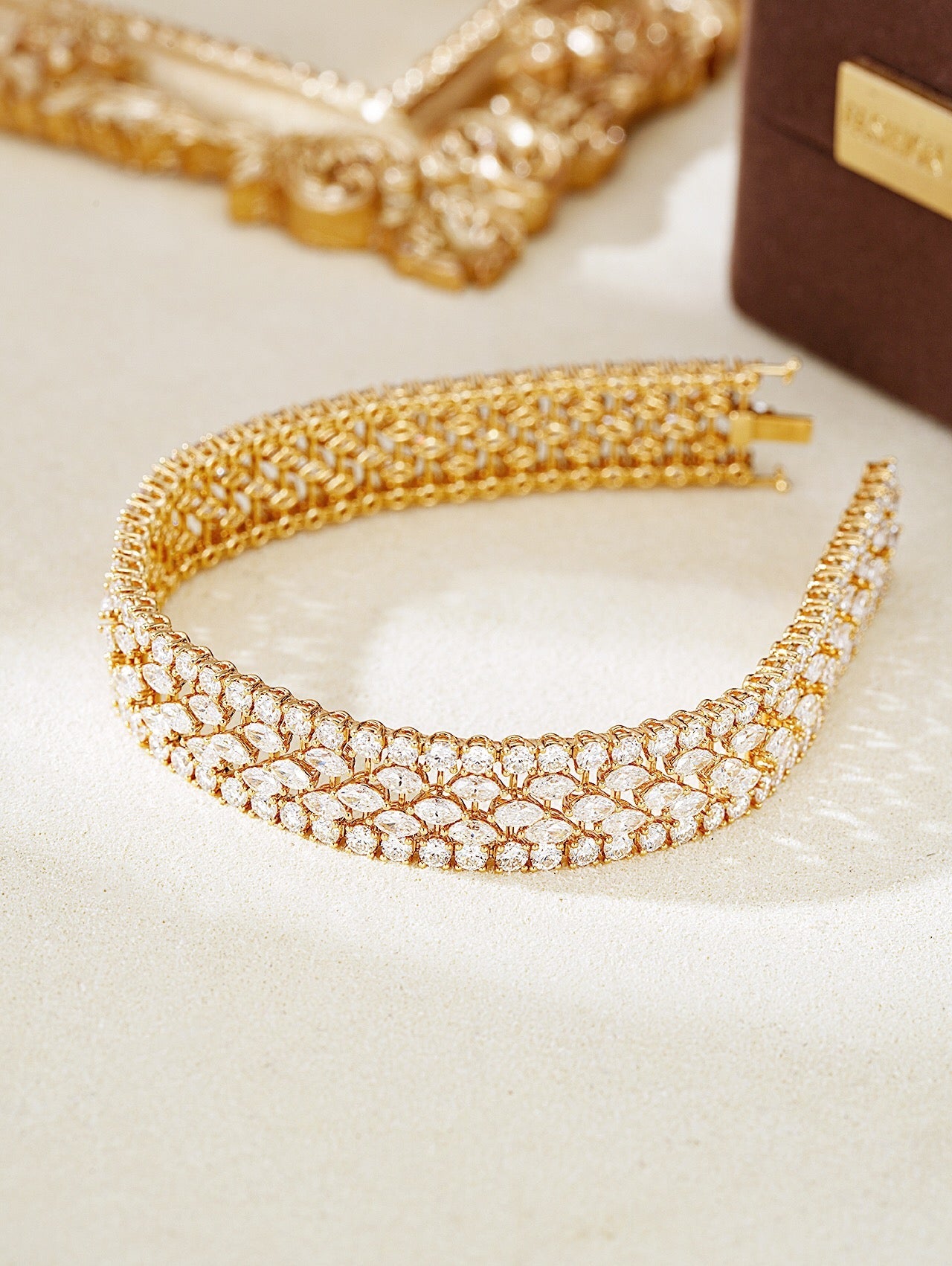 Luxurious Marquise and Round Diamond Bracelet - Premium Jewelry - White Diamond Bracelet