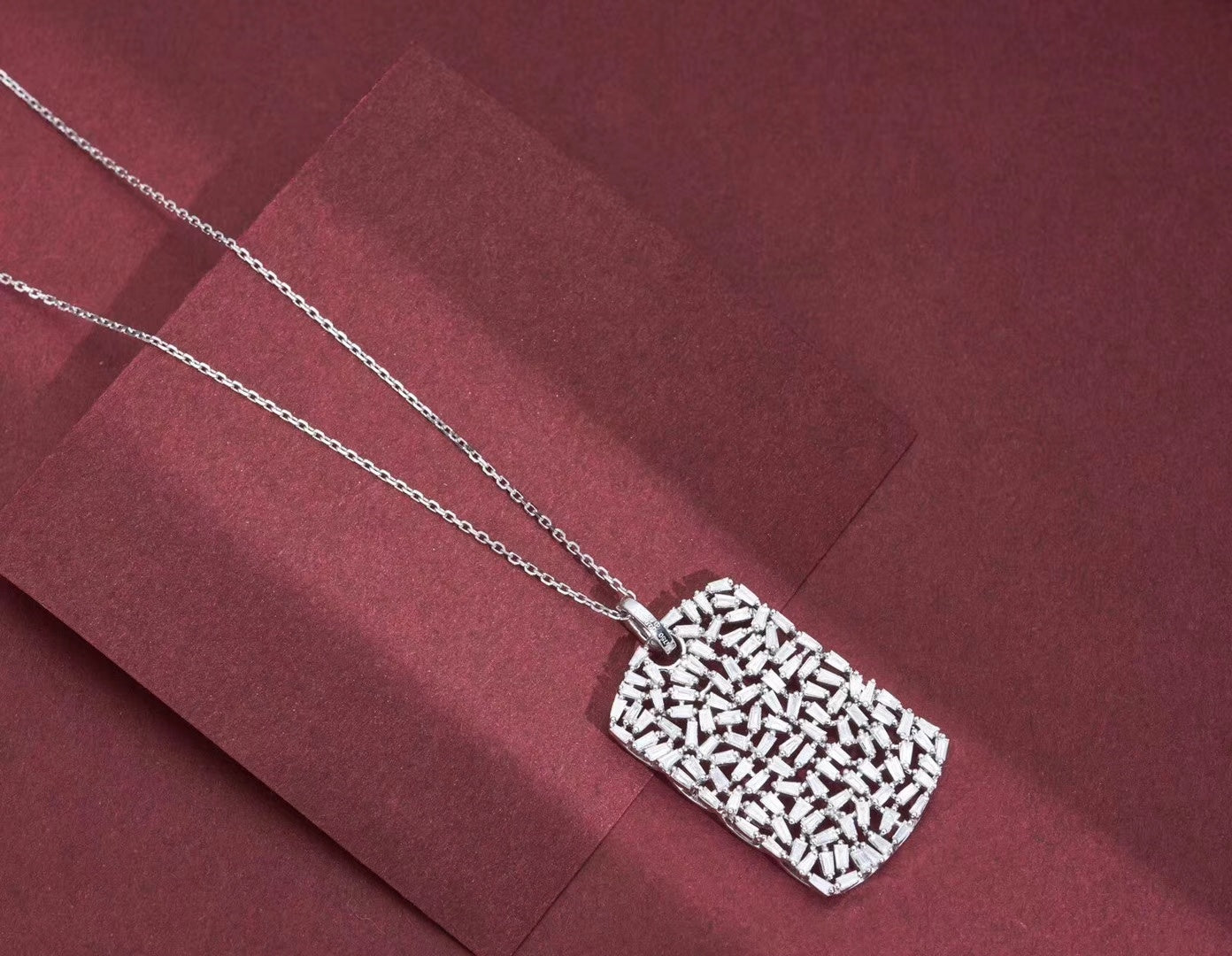 Luxurious Square Pendant Jewelry with Main Stone - A Must-Have Gem - White Diamond Pendant