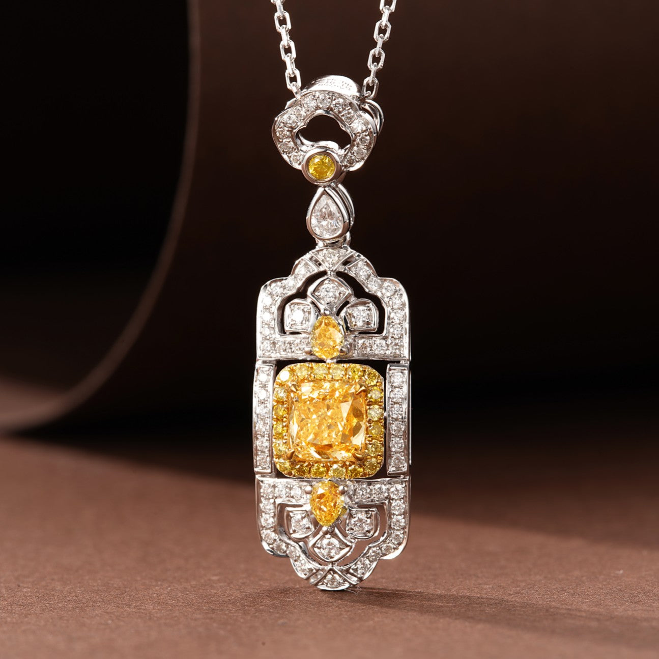 Luxurious Yellow Diamond Court Pendant Jewelry - Yellow Diamond Pendant