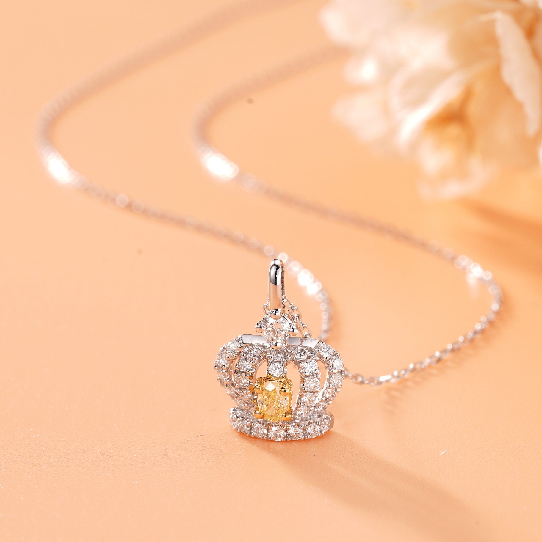 Luxurious Yellow Diamond Crown Pendant Jewelry - Yellow Diamond Pendant