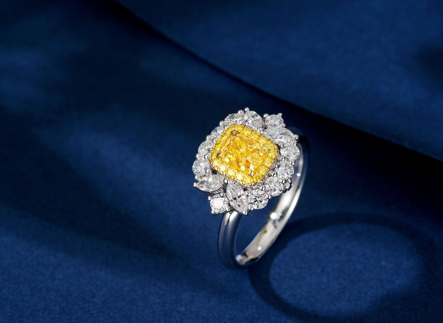 Luxurious Yellow Diamond Pillow-Shaped Marquise Two-Way Ring | Premium Jewelry - Yellow Diamond Ring