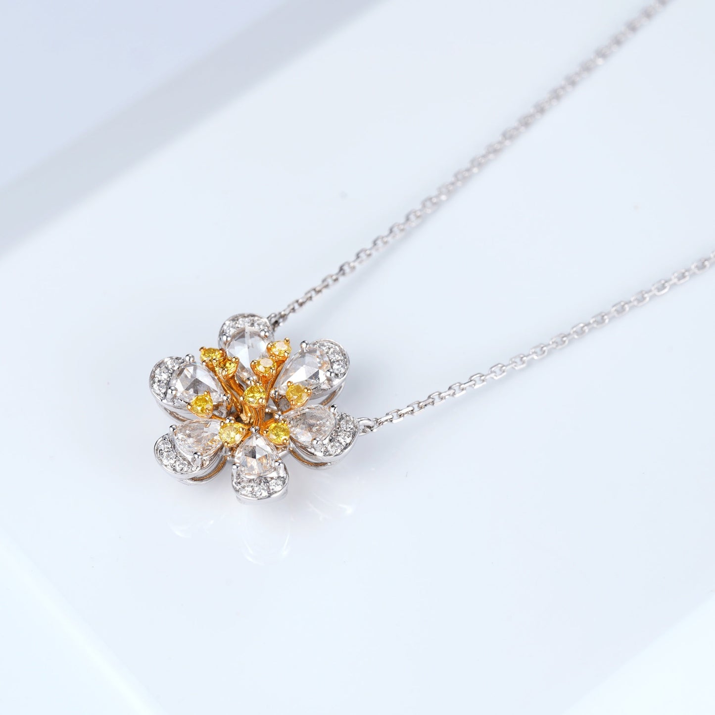 Luxurious Yellow Diamond Rose Six-Petal Pendant Jewelry - Yellow Diamond Pendant