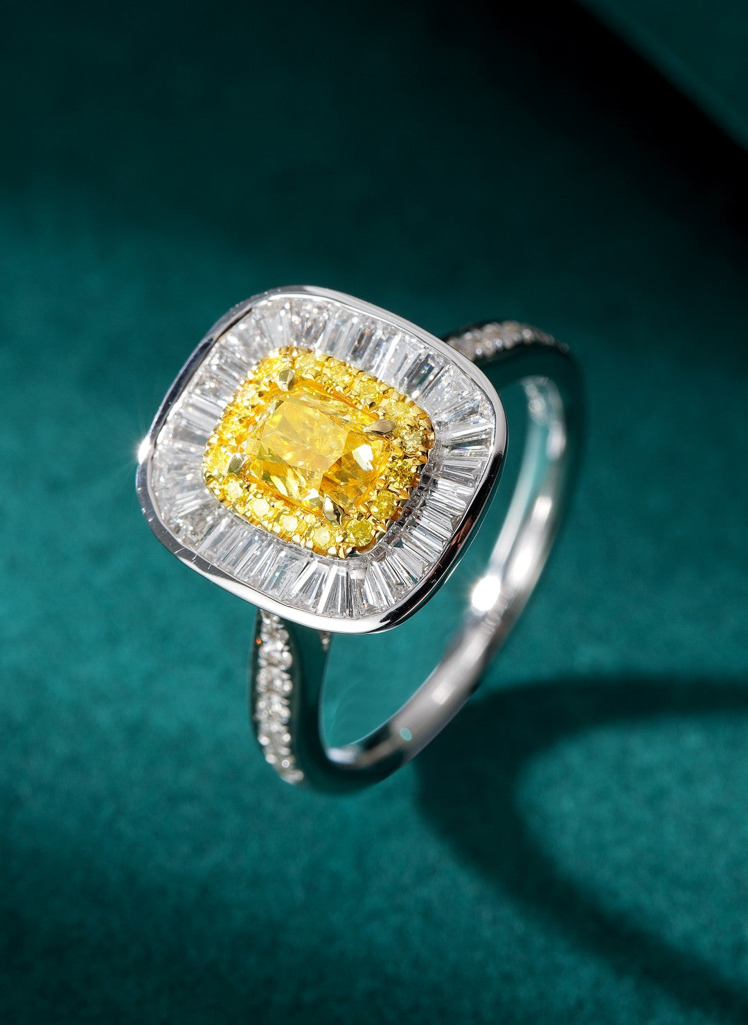 Luxury Cushion-Cut T-Shape Ring/Pendant Jewelry - Two-Wear Design - Yellow Diamond Ring