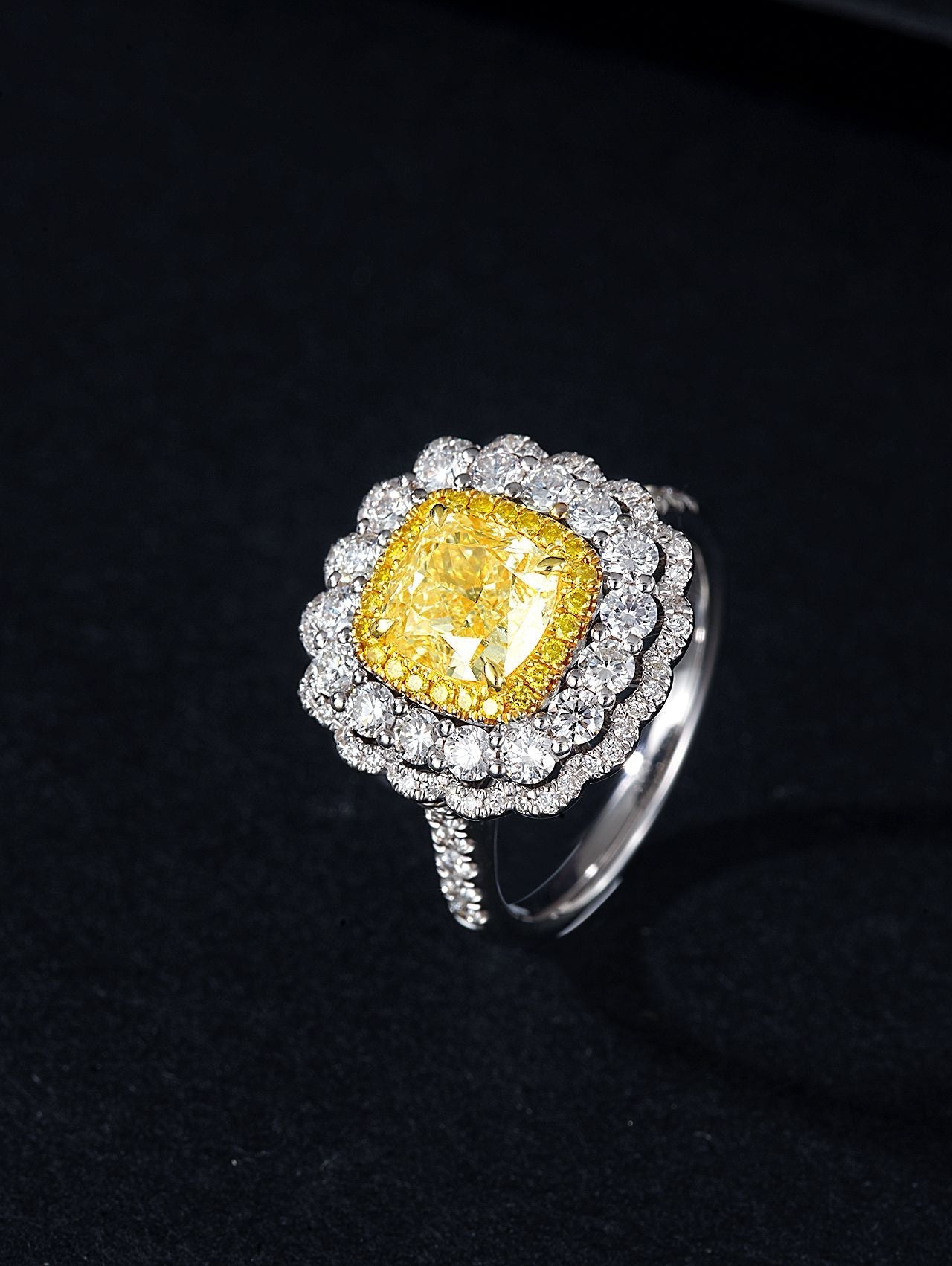 Luxury Double-Wear Diamond Ring with 2-carat Center Stone - Premium Jewelry - Yellow Diamond Ring