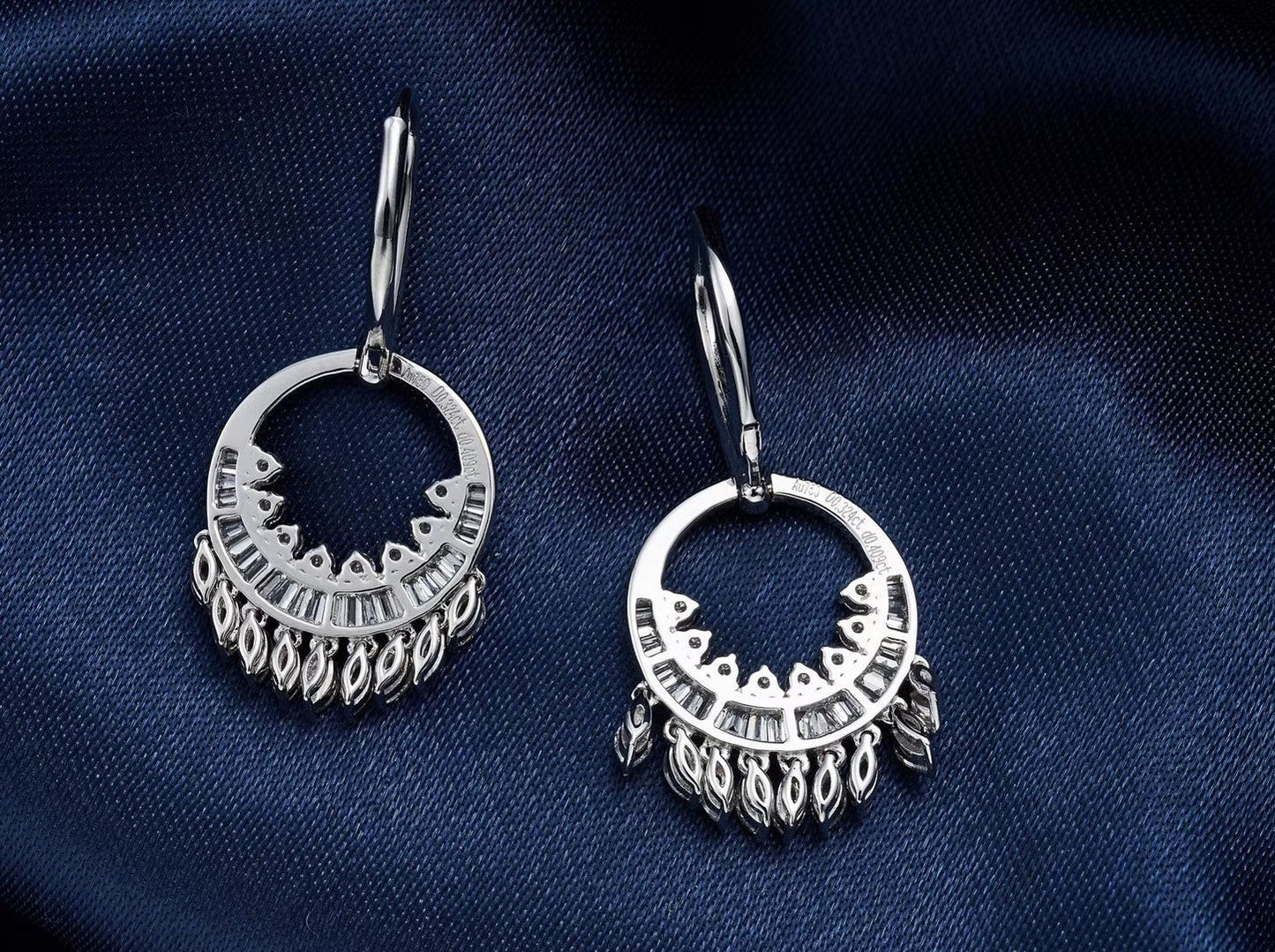 Marquise-Cut Dangling Earrings - Luxurious Jewelry Piece - Jeweler.Jewelry